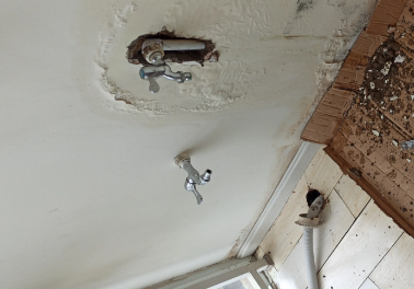 覃塘卫生间测漏水