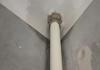 覃塘卫生间测漏水之渗水防护
