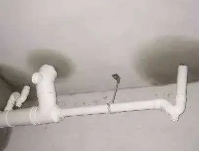 覃塘卫生间测漏水的几种情景